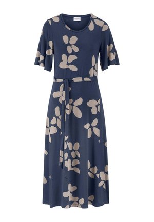 Marineblauwe midi-jurk met beige abstracte bloemenpatronen, korte mouwen, ronde hals en een bijpassende stoffen ceintuur in de taille.