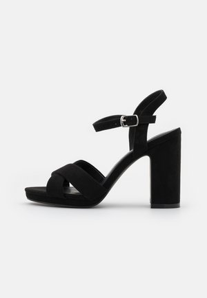 Sandali s platformo - black