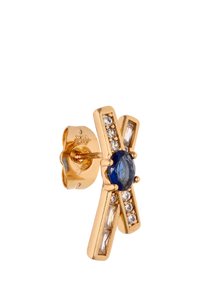 Zlatá náušnice se zlatým hrotem, uprostřed modrý oválný drahokam, po stranách čiré obdélníkové akcenty v designu křížení.
