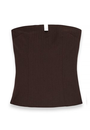 Top marrón sin tirantes con un escote recto, que presenta un detalle de ojal en la parte frontal, hecho de una tela suave con un ajuste entallado.