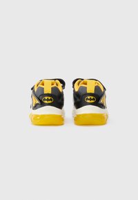 Geox BATMAN CIBERDRON - Sneakers - black/yellow