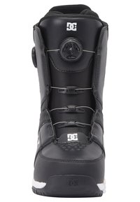 Botte de snowboard noire avec un upper synthétique lisse, dotée d'un système de laçage BOA, d'un col rembourré et d'une semelle en caoutchouc avec des accents blancs.