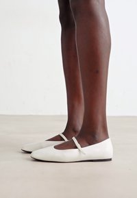 Calvin Klein MARY JANE - Babies - dark ecru