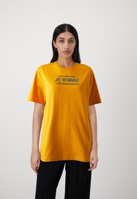 K-Way ODOM TYPO UNISEX - Triko s potiskem - orange