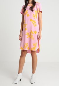 Marc O'Polo DENIM Vestido informal - pink