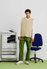 Nike Sportswear Väst - khaki