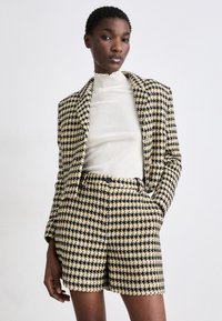 BOSS TASETO - Šortai - black/off-white