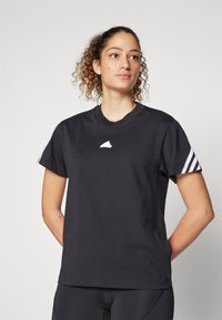 adidas Sportswear FUTURE ICONS THREE STRIPES - Apdrukāts T-krekls - black