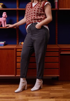 Vaqueros tapered - black denim