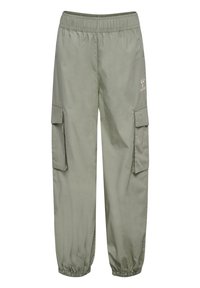 Licht olijfgroene cargobroek met een elastische tailleband, elastische boorden en twee zijzakken met klepsluitingen. Gemaakt van lichtgewicht stof.