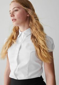 Clarks - TRIM SCHOOL SHORT SLEEVE - Button-down blouse - white Thumbnail Image 1