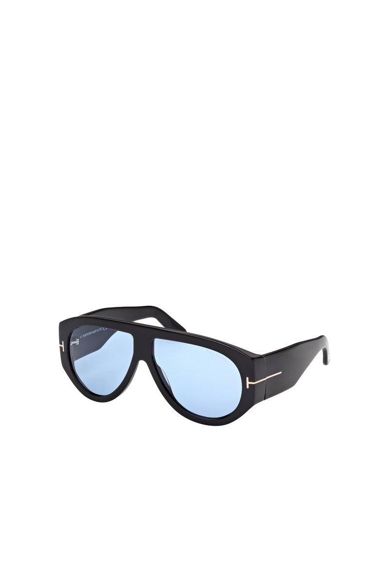 Mustat aurinkolasit, joissa on tyylikäs kissojen silmä -muotoilu ja siniset linssit. Huomattavat kultaiset yksityiskohdat temppeleissä lisäävät modernia ilmettä.