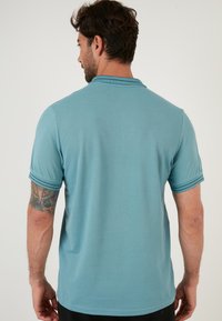 Buratti SLIM FIT - Polokošeľa - light blue