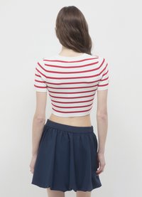 Calliope CROP - T-shirt con stampa - var rosso