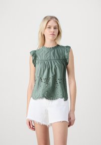 JDY JDYMILEY ANGLAISE TOP - Camicetta - laurel wreath