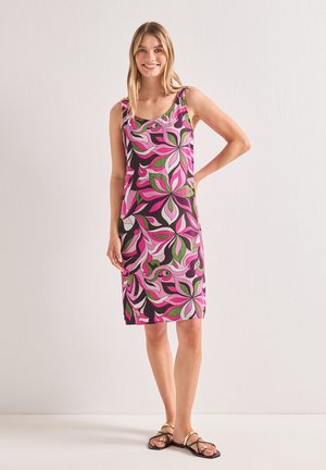 Street One, KNIELANGES KLEID MIT GERAFFTEN TRÄGERN - Robe de jour - magenta dream