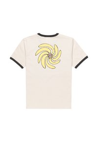 Crème t-shirt met een draai van gele bananen op de achterkant, met een zwarte geribbelde ronde hals en mouwranden. Katoenen materiaal, casual pasvorm.