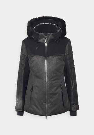 Črna, teksturirana jakna z umetnim krznom na kapuco, sprednjim zadrgo in dvema žeprenčkoma. Ima kontrastne mat in sijoče tkanine.