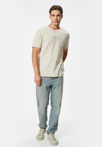 Koton SLOGAN - Camiseta estampada - beige