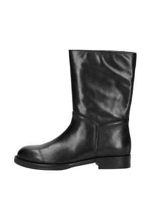 Czarny skórzany but typu mid-calf z zaokrąglonym noskiem, niskim obcasem i gładkim wykończeniem, pokazany z boku na białym tle.