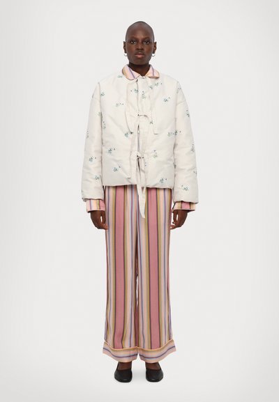 Sleeper UKIYO PUFFER JACKET - Bomber bunda - white