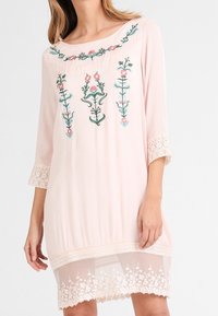DreiMaster Vestido informal - light pink