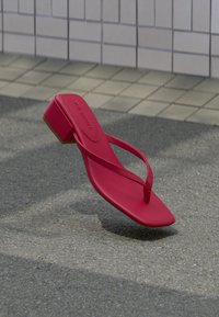 Επιλέχθηκε, red
