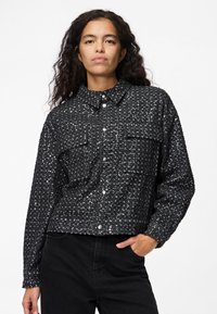 Pieces PCROBERTA JACKET - Casaco de ganga - grey denim