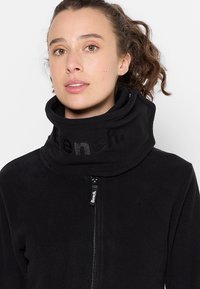 Bench FUNNEL - Giacca in pile - black