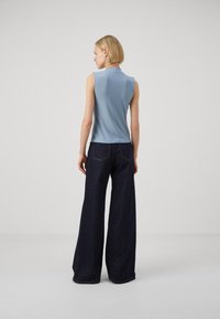 Diesel Top - 8nc
