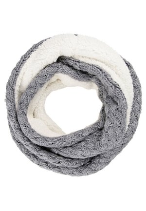 Écharpe infinity tricotée grise et blanche avec un intérieur doux et duveteux, roulée en forme circulaire sur un fond blanc.