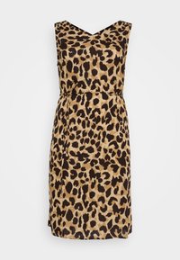 Vestido de estampado de leopardo con escote en V, diseño sin mangas, cintura ceñida y dobladillo a la altura de la rodilla. Los colores incluyen beige, marrón y negro.
