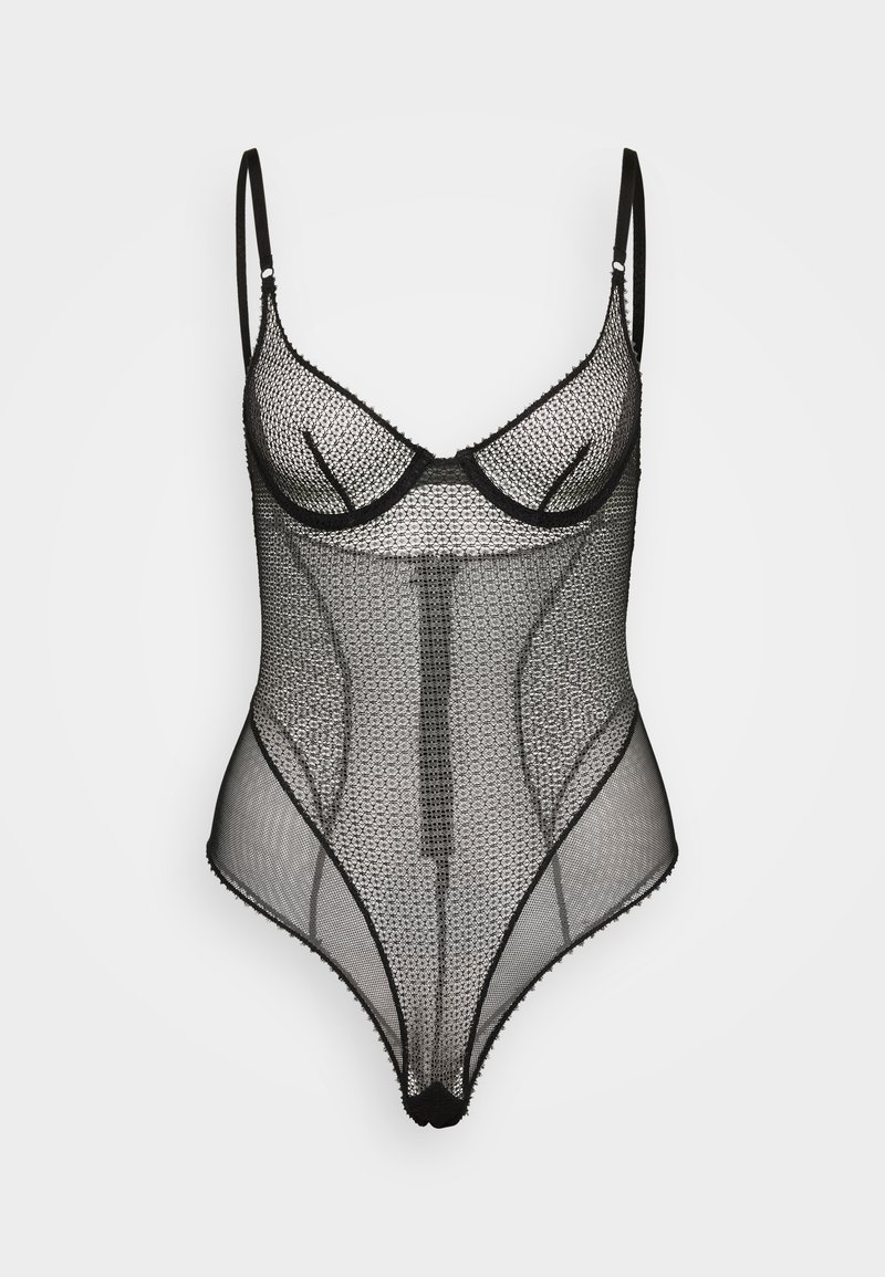 Černý síťovaný body s podprsenkovými košíčky, tenkými nastavitelnými ramínky, vlnkovanými okraji a průhledným, texturovaným vzorem po celém povrchu.