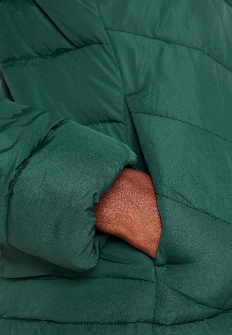 Veste Verte Chaude Gap Taille M En Laine Recyclée - Occasion Très Bon État, Confort Et Style Décontracté