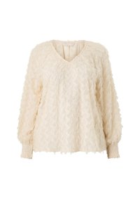 Crème-kleurige, gestructureerde blouse met een V-hals, lange mouwen en geplooide accenten bij de manchetten; heeft een fuzzy, gelaagd ontwerp.