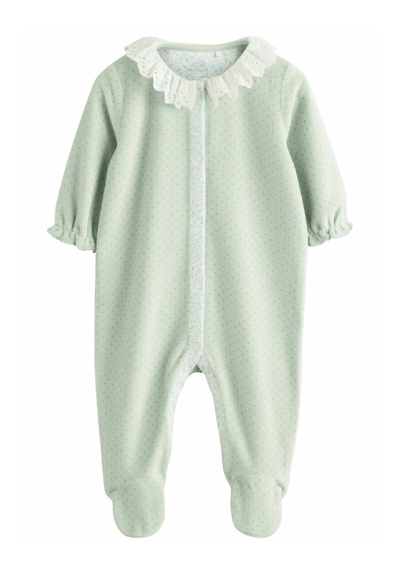 Lysegrøn babybody med blonderkant ved kraven, blomstrende indvendig foring, samlede ærmer og foddesignet; har en knaplukning foran.