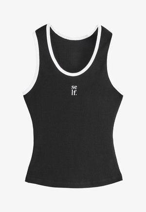 Top sin mangas negro con textura acanalada y cuello y sisas blancos. Presenta un pequeño texto blanco "self." en la parte delantera. Diseño ajustado.