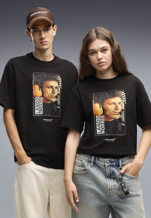 PUMA Camisetas M/C de Casual de Hombre McLaren Racing Driver Tee Negro — foto 2