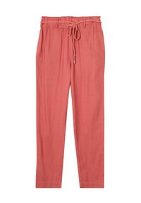 Pantalons en lin rouge avec taille élastique, présentant une coupe décontractée et des jambes droites. Texture lisse et design uni.