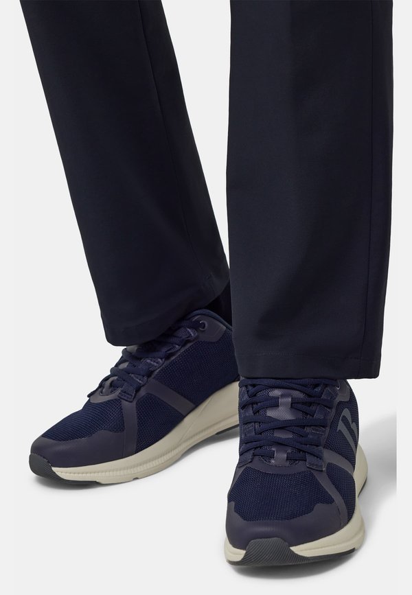 B TECH TECHNICAL - Sneaker low