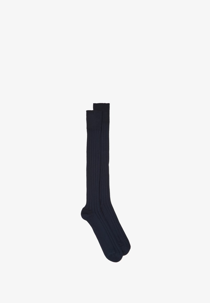 Calze blu al ginocchio con una texture a coste, realizzate in un tessuto morbido, caratterizzate da un colore uniforme senza motivi o accenti visibili.