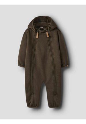 Mørkebrun babydragt med hætte, lange ærmer og ben, med to frontlynlåse, der går fra halsen til anklerne.