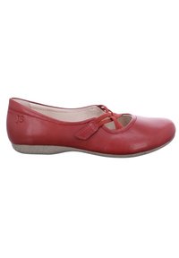 Bailarina plana de cuero rojo con puntera redondeada, cordones decorativos entrelazados, forro interior suave y una suela gris sutilmente texturizada.