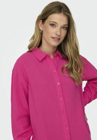 JDY LANGARM JDYTHEIS - Button-down blouse - fuchsia purple