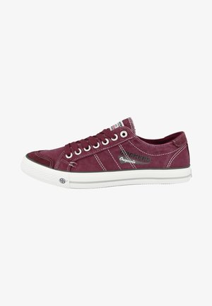 Trainers - dark red