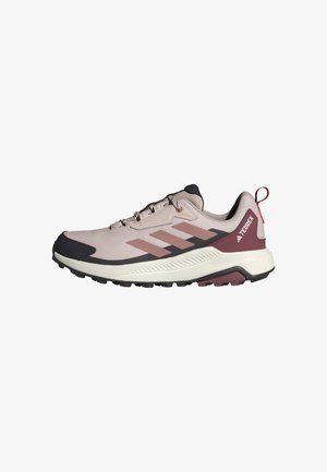 adidas Terrex, Chaussures de marche - light pink