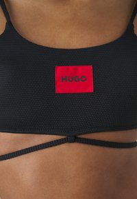 HUGO LABEL BRALETTE - Vrchný diel bikín - black