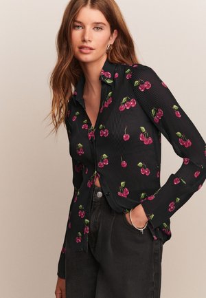 LONG SLEEVE REGULAR FIT - Gombos blúz - black cherry print
