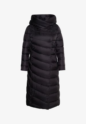 Piumino nero con colletto alto e ripiegato. Presenta un design a chevron trapuntato, maniche lunghe e una silhouette dritta. Il materiale appare lucido.