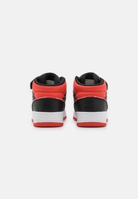 Champion RD18 2.0 MID B PS UNISEX - Kosárlabdacipők - new black/white/red